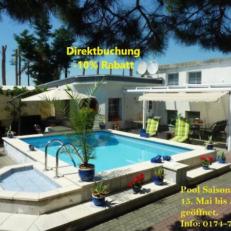Pension Muench "Am Anger" Neuseusslitz Exteriér fotografie